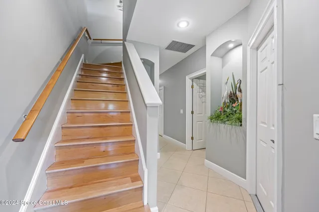 a view of an entryway