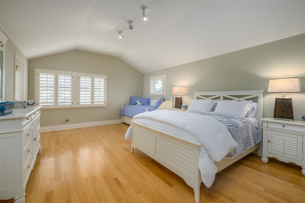 981 Longboat Club Road Longboat Key, FL 34228 - Photo 55 of 99