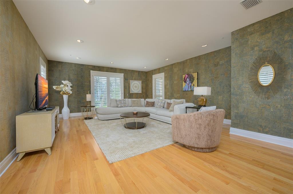 981 Longboat Club Road Longboat Key, FL 34228 - Photo 93 of 99