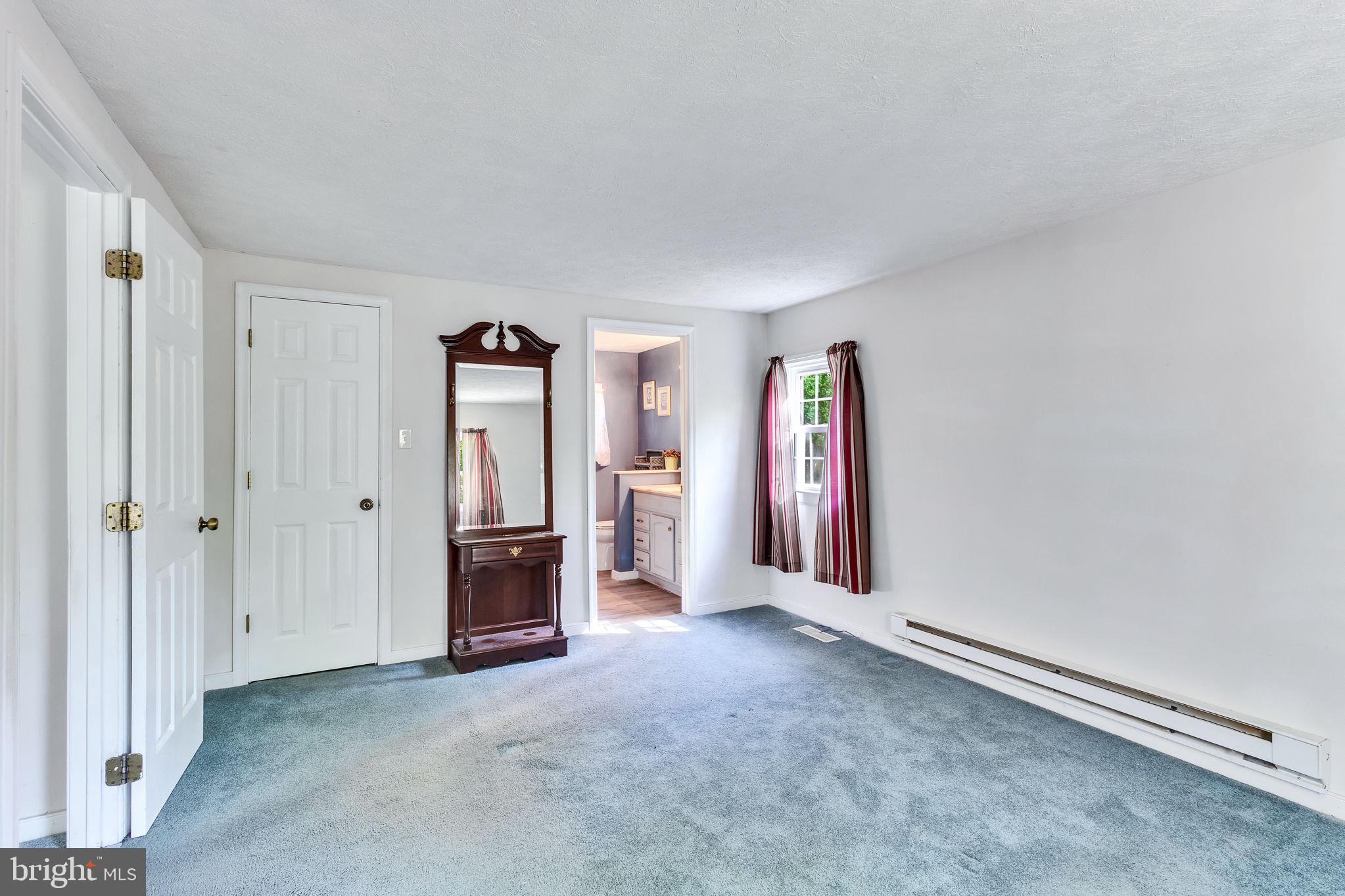 529 Taylors Beach Road Reedville, VA 22539 - Photo 11 of 57 Spacious room with natural light.
