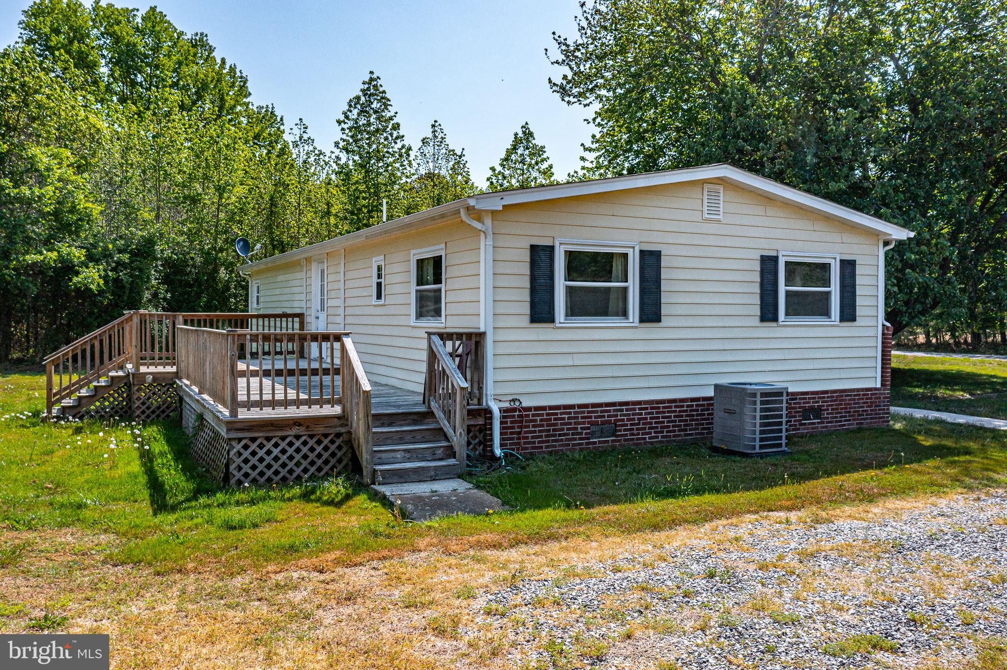 529 Taylors Beach Road Reedville, VA 22539 - Photo 45 of 57 Charming home with inviting deck.