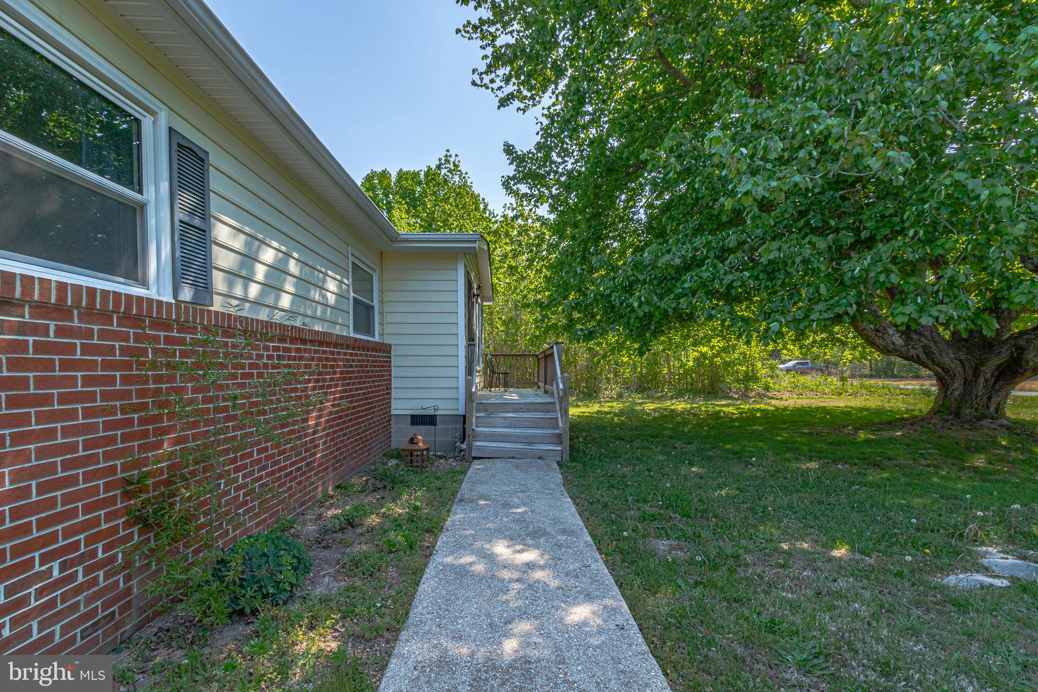 529 Taylors Beach Road Reedville, VA 22539 - Photo 54 of 57 Charming entryway to a cozy home.
