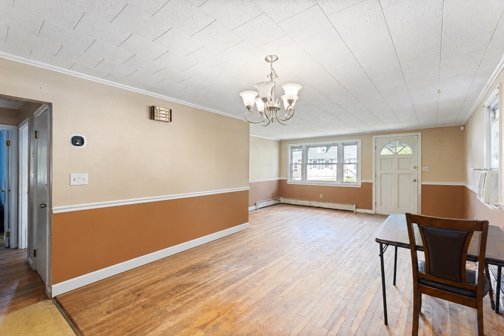 32 Hillcrest Road Dracut, MA 01826 - Photo 9 of 24 Gallery Image 9