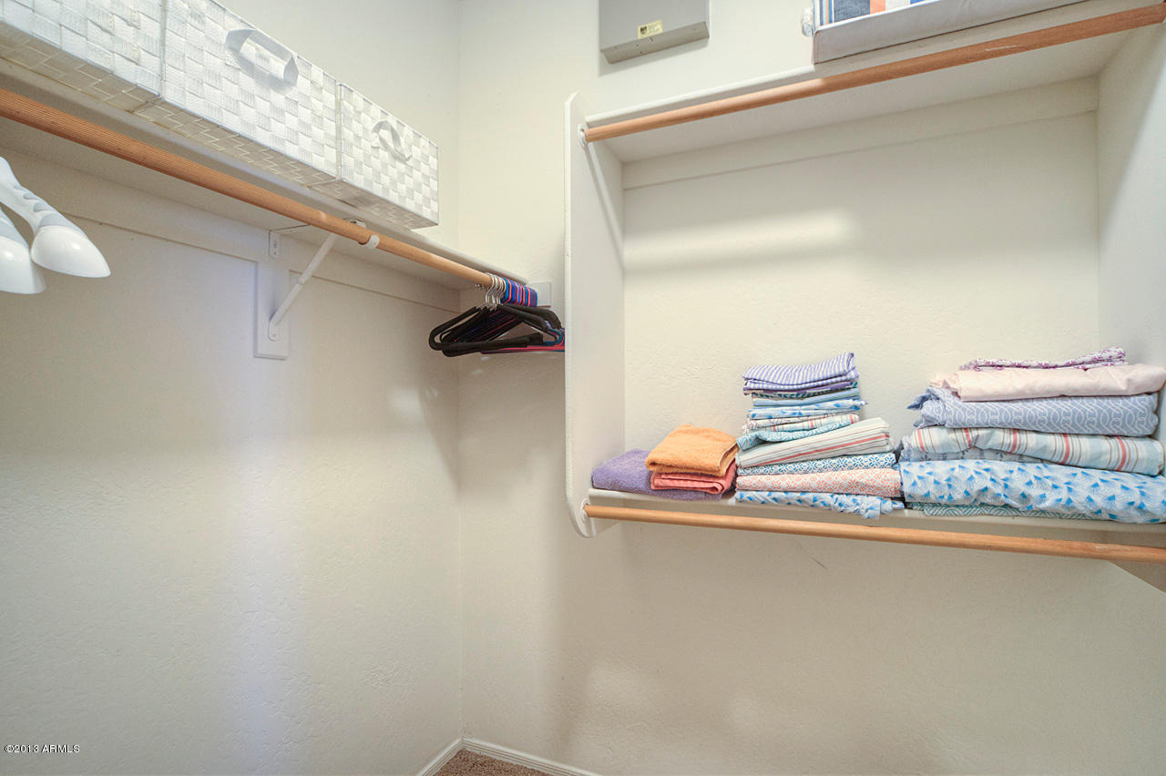 2824 West Lamar Road Phoenix, AZ 85017 - Photo 14 of 25 Master Closet