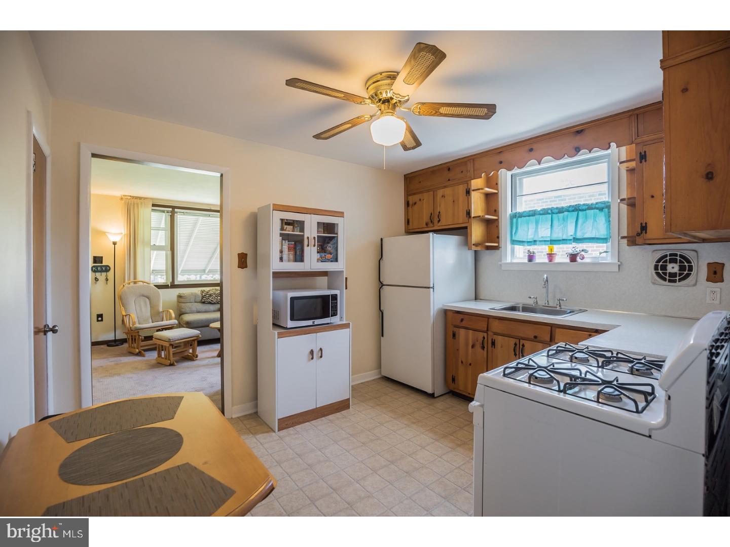 4416 Decatur Street Philadelphia, PA 19136 - Photo 7 of 17 Kitchen