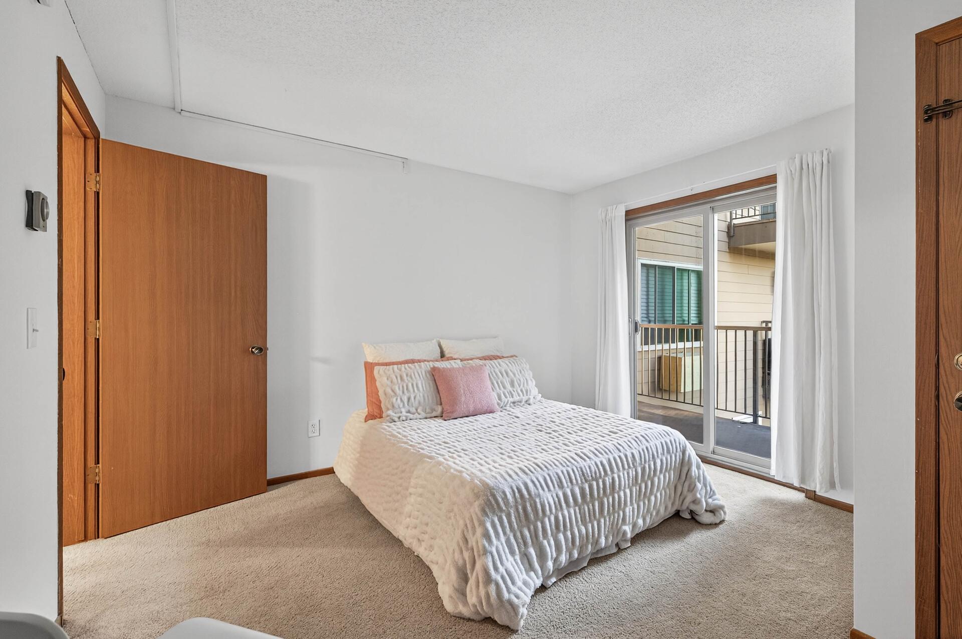 2010 Ridge Drive, Unit 13 St. Louis Park, MN 55416 - Photo 23 of 38