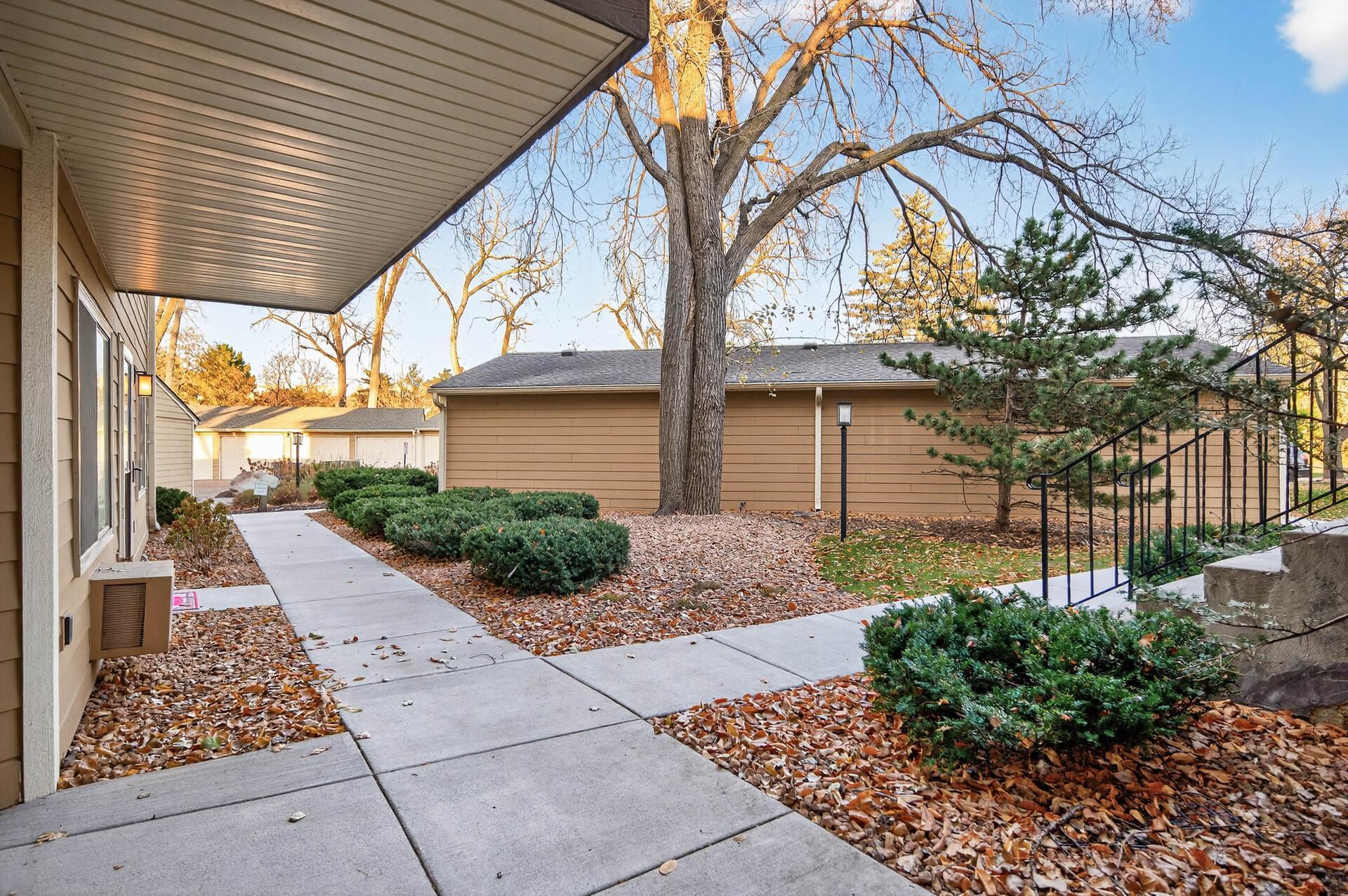 2010 Ridge Drive, Unit 13 St. Louis Park, MN 55416 - Photo 31 of 38