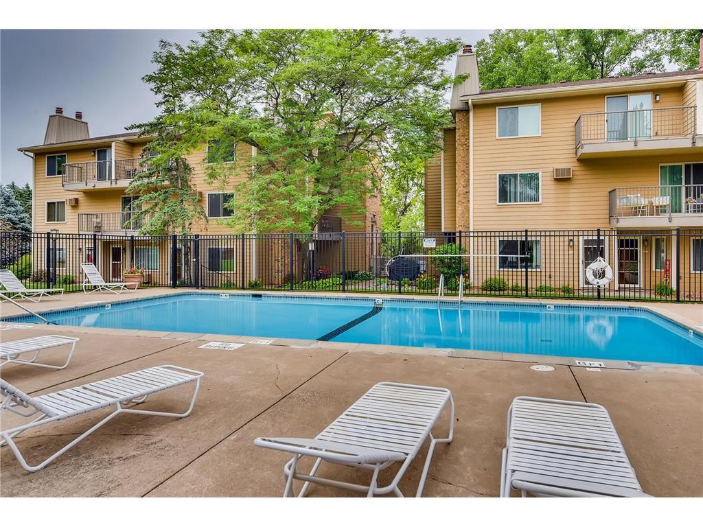 2010 Ridge Drive, Unit 13 St. Louis Park, MN 55416 - Photo 35 of 38