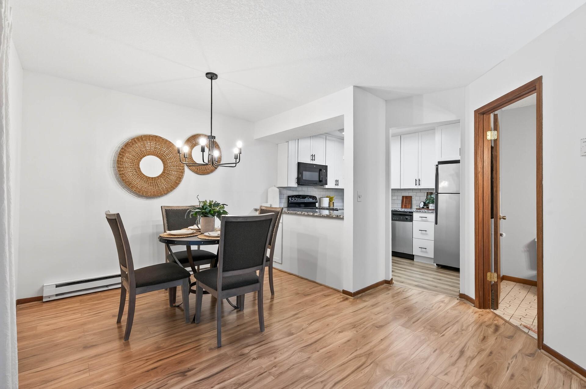 2010 Ridge Drive, Unit 13 St. Louis Park, MN 55416 - Photo 6 of 38