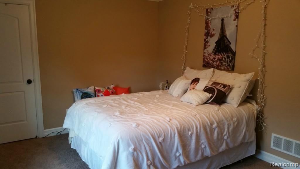 3963 Samuel Avenue Rochester, MI 48309 - Photo 23 of 54 Upstairs Bedroom