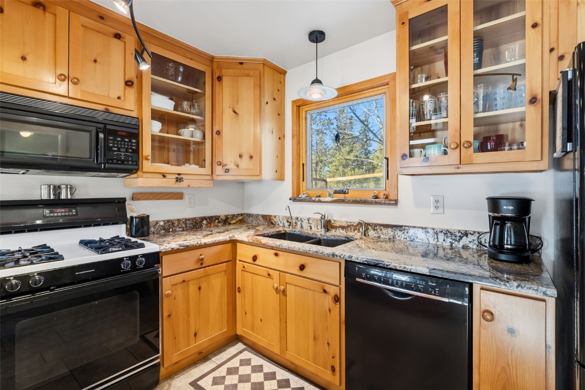 277 G Road Silverthorne, CO 80498 - Photo 11 of 48