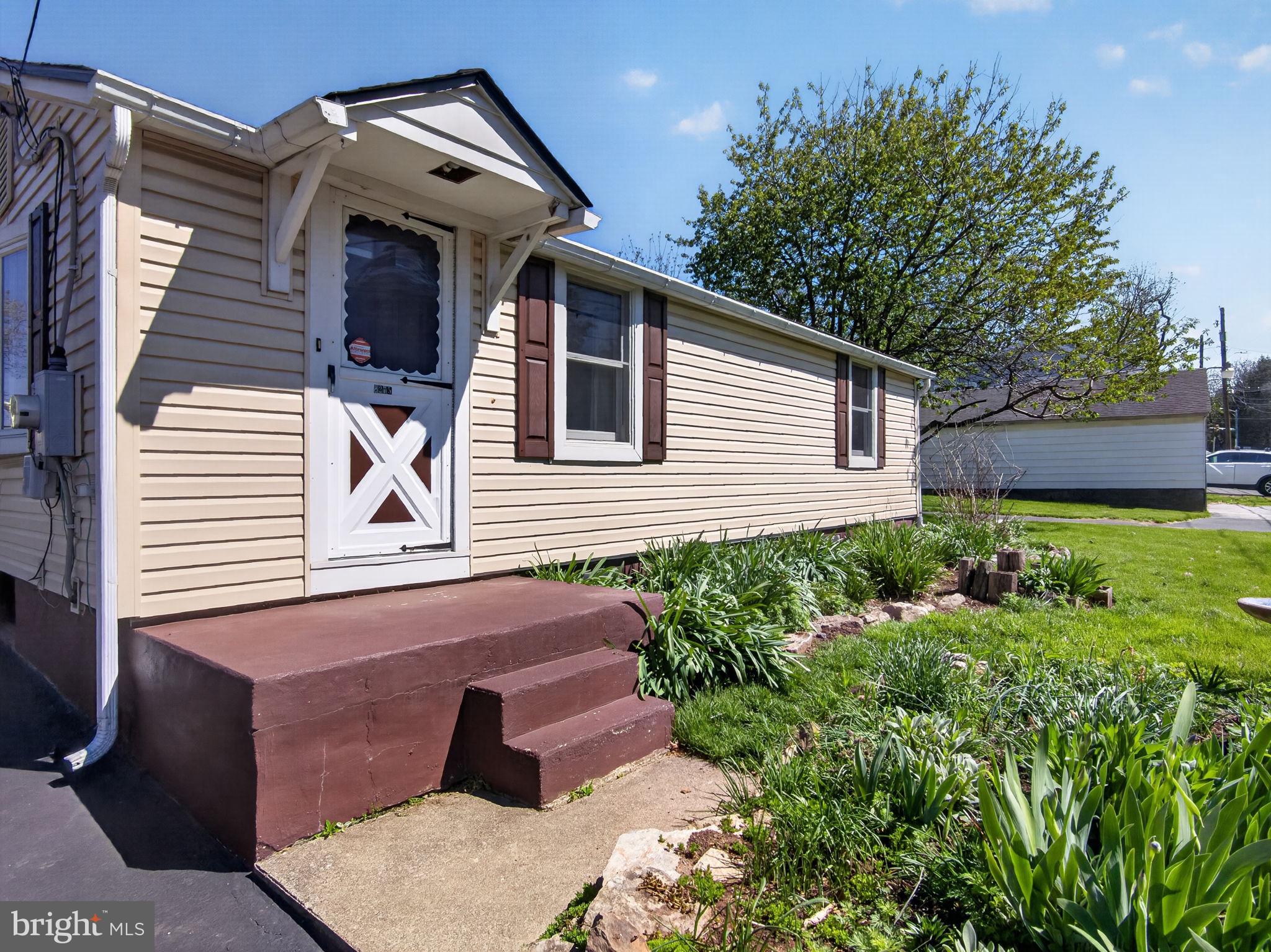 8275 Mertztown Road Alburtis, PA 18011 - Photo 4 of 53