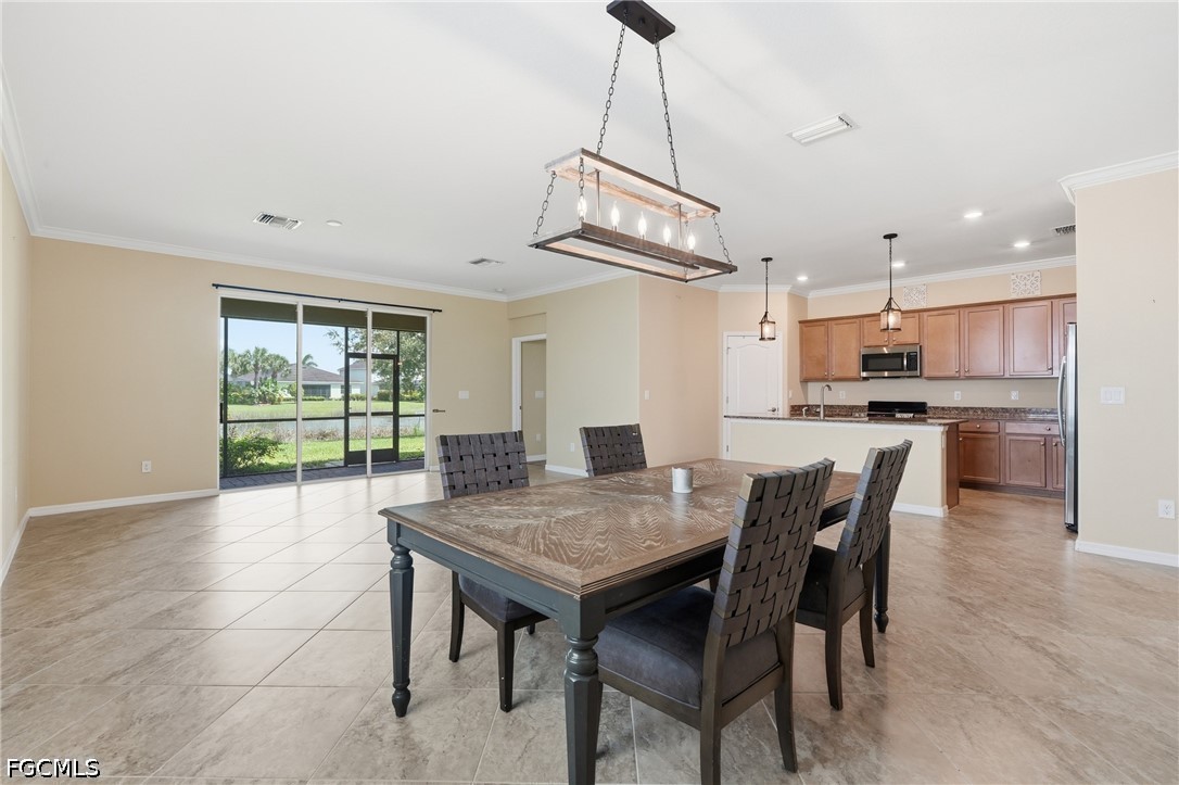 2007 Parson Street Naples, FL 34120 - Photo 5 of 34