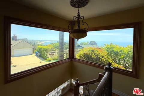 $3,495,000 | 227 Quadro Vecchio Drive, Pacific Palisades, CA 90272