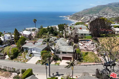 $3,495,000 | 227 Quadro Vecchio Drive, Pacific Palisades, CA 90272