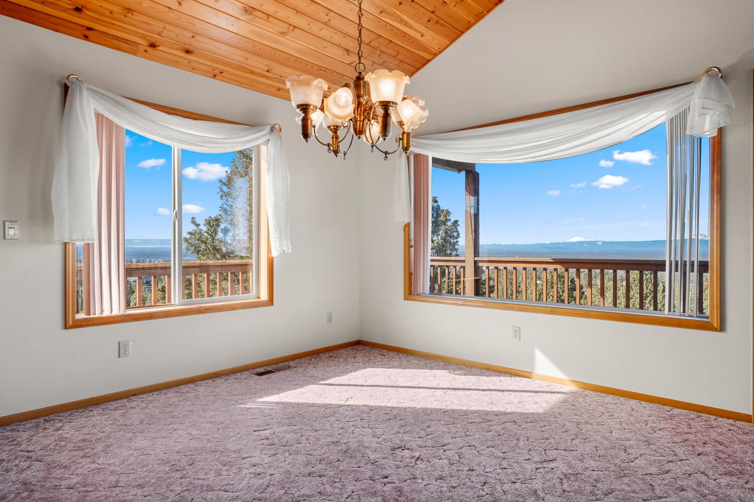 13650 South Sego Lily Road Powell Butte, OR 97753 - Photo 17 of 45 16