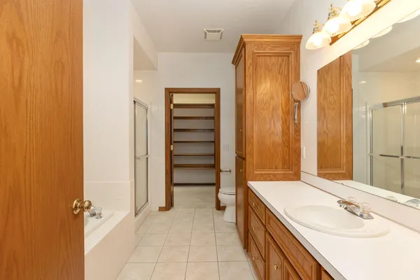 $360,000 | 2739 Cedar Grove North, Jenison, MI 49428