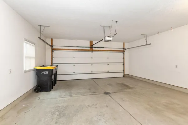 $360,000 | 2739 Cedar Grove North, Jenison, MI 49428