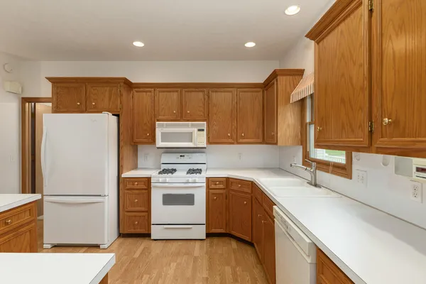 $360,000 | 2739 Cedar Grove North, Jenison, MI 49428
