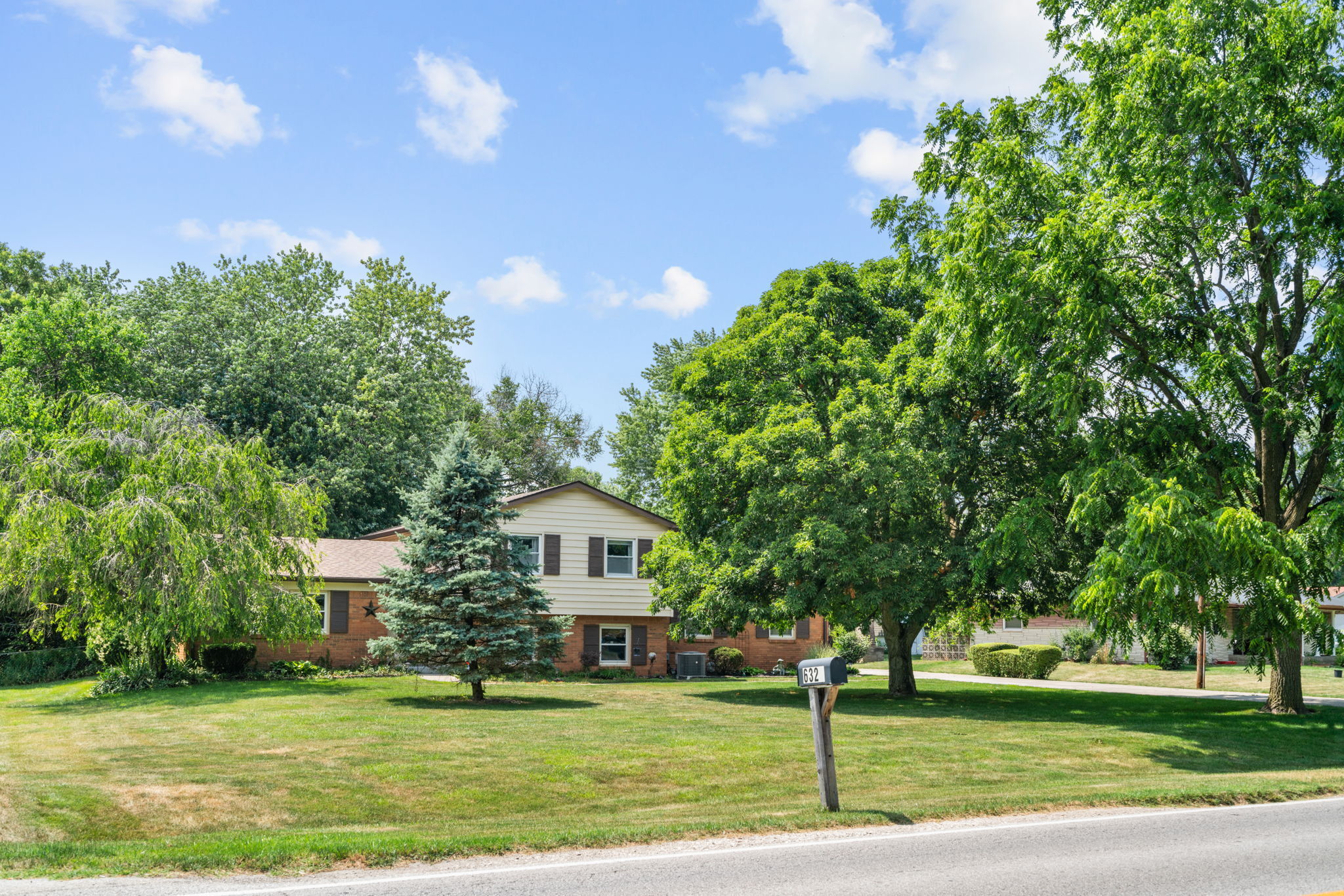 6322 McFarland Road Indianapolis, IN 46227 - Photo 3 of 37
