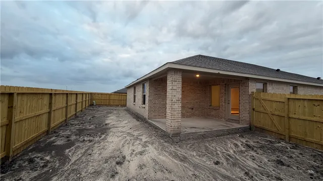 $413,282 | 3554 Sepehr Lk Drive, Robstown, TX 78380