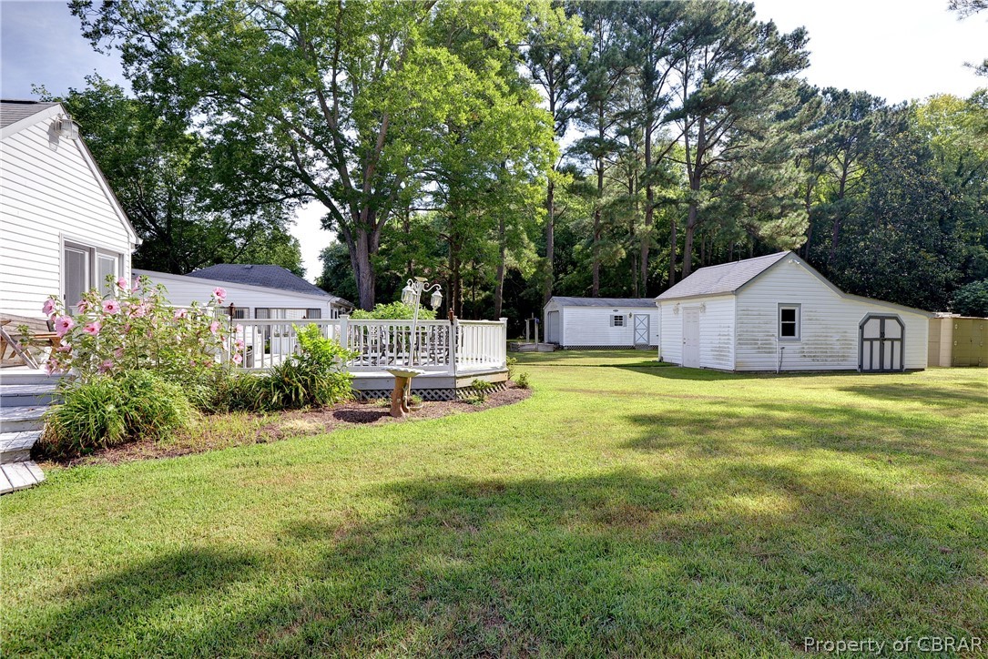 722 Yorktown Road Poquoson, VA 23662 - Photo 16 of 48
