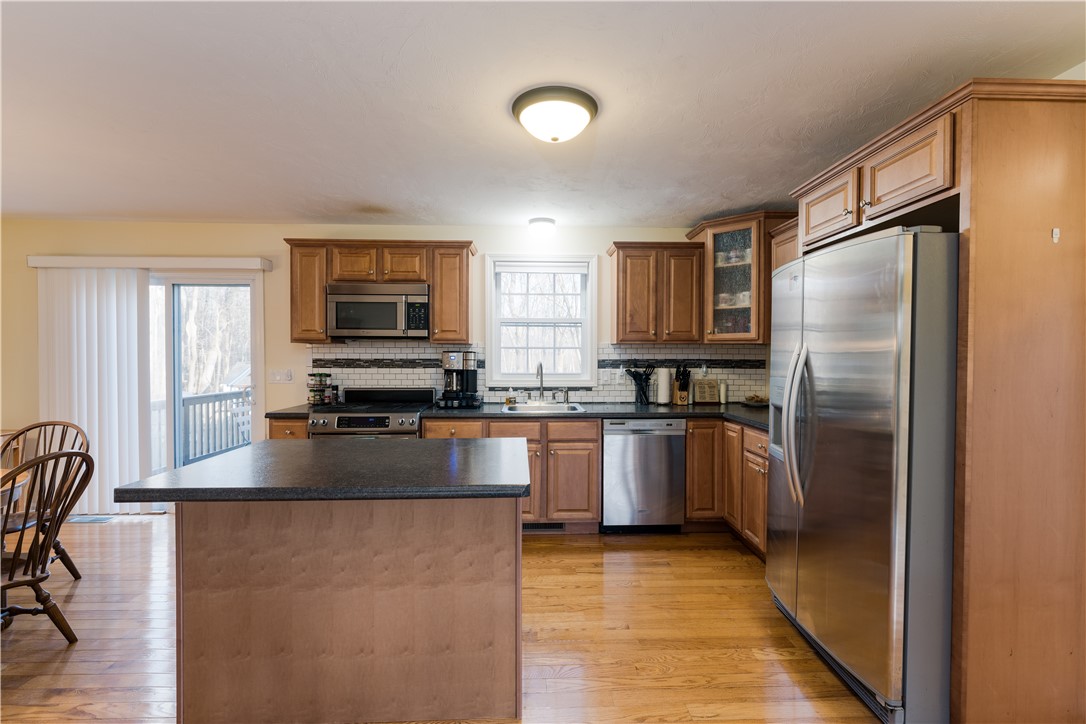 1583 Diamond Hill Road Cumberland, RI 02864 - Photo 8 of 16 Gallery Image 8