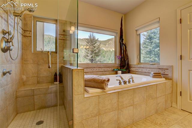 376 Summit Ridge Road Manitou Springs, CO 80829 - Photo 22 of 26 Master Bath