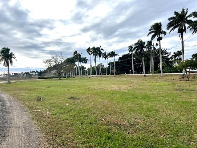 2316 Bacom Point Road Pahokee, FL 33476 - Photo 16 of 17 IMG_4529