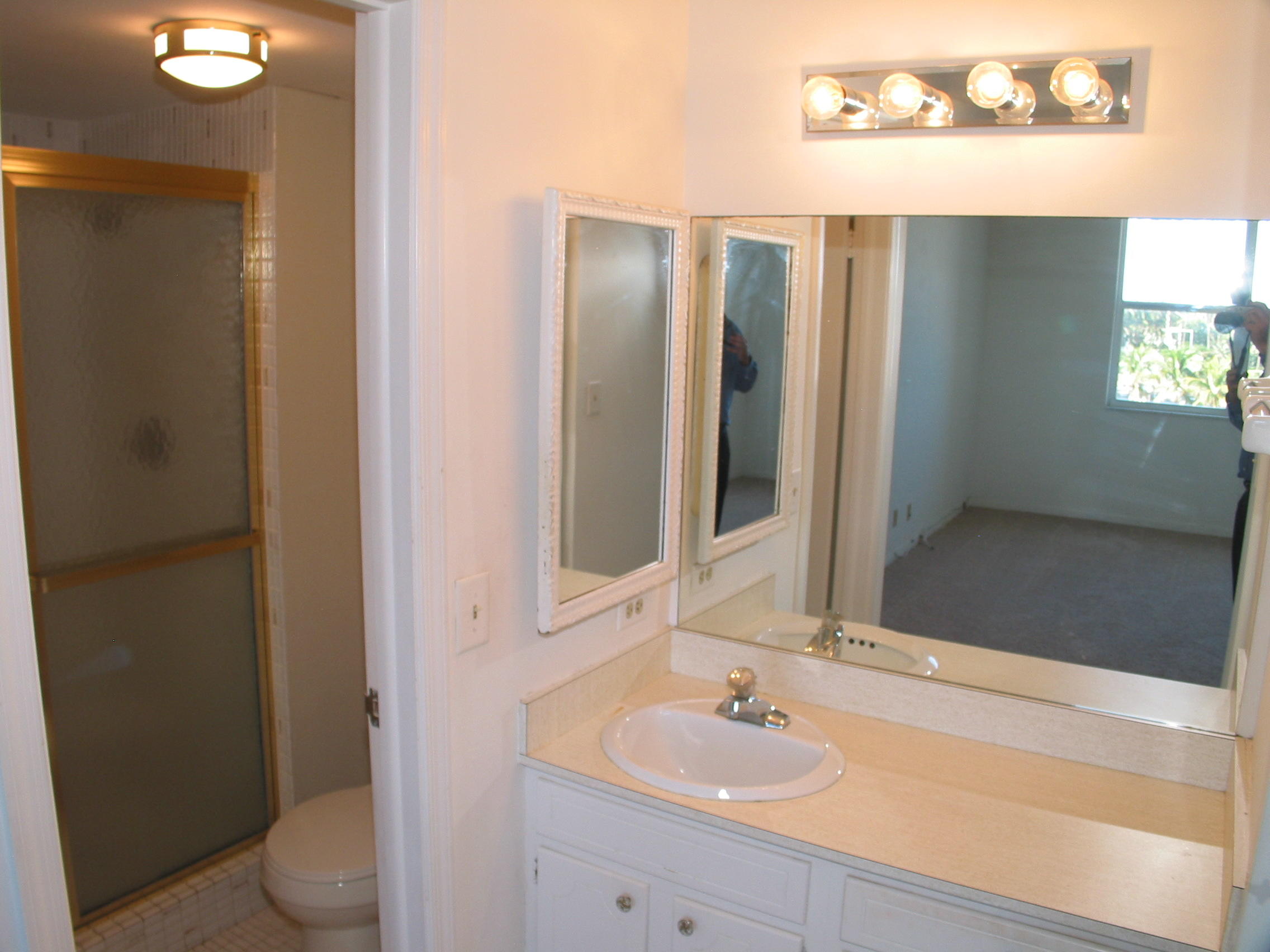 2639 North Riverside Drive, Unit 402 Pompano Beach, FL 33062 - Photo 13 of 17 Master Bath