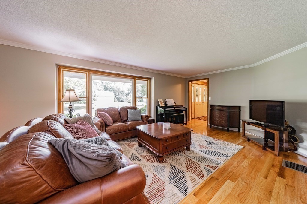 73 Apple Ridge Road West Springfield, MA 01089 - Photo 18 of 42 Gallery Image 18