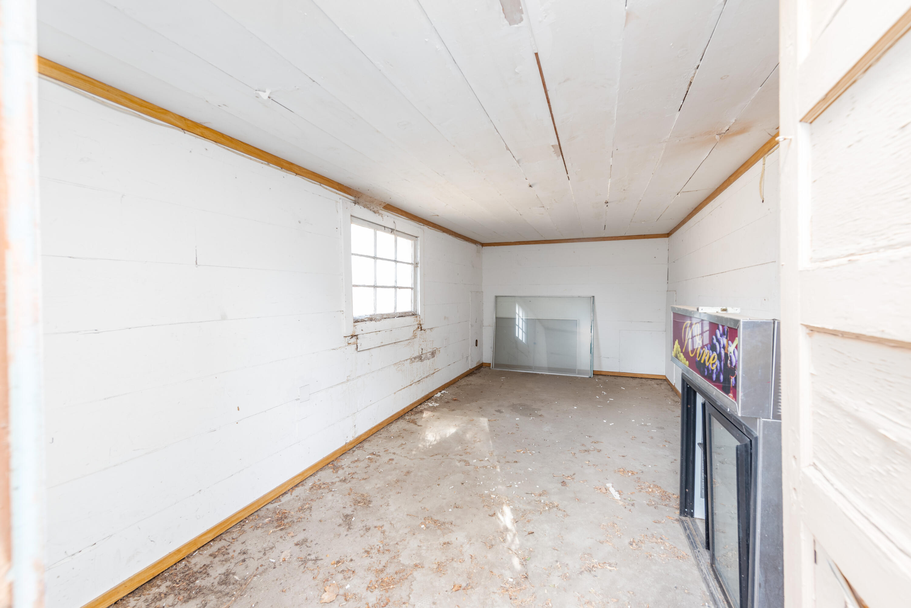 2000 Northeast 8th Street Bend, OR 97701 - Photo 18 of 25 Large workshop area behind the two car garage