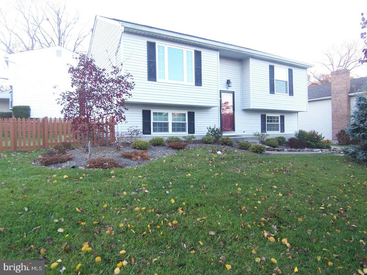 2 Stable Gate Court Perry Hall, MD 21128 - Photo 1 of 21 Split Foyer Single Family Home