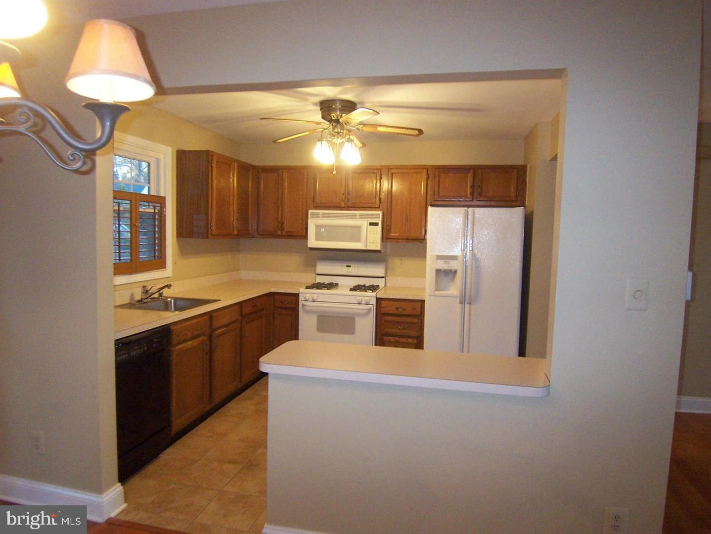 2 Stable Gate Court Perry Hall, MD 21128 - Photo 3 of 21 Kitchen