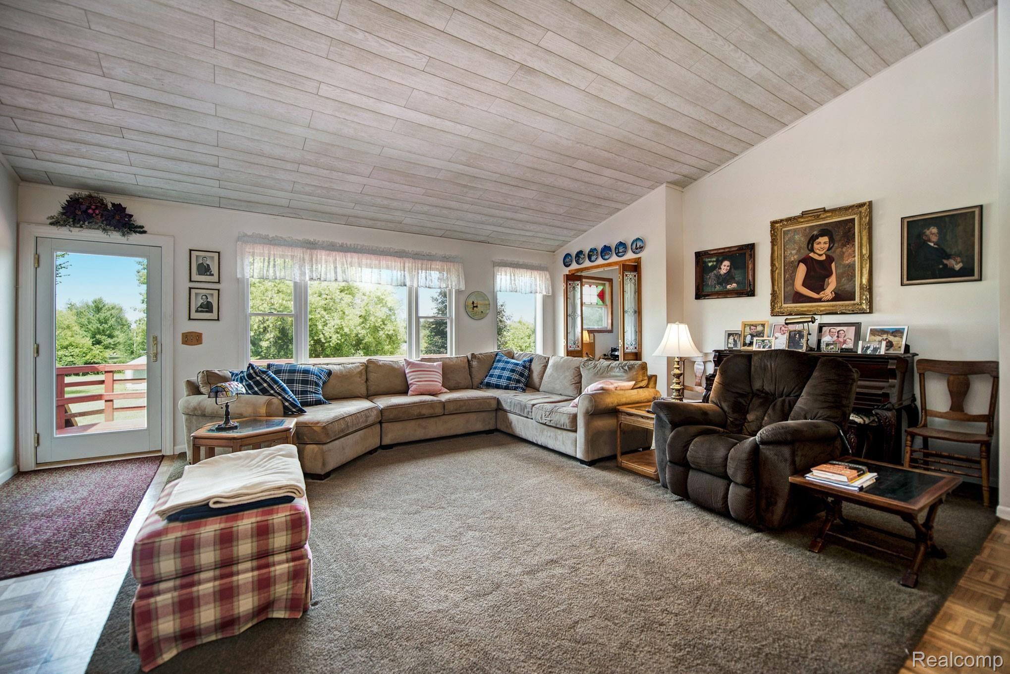 4611 Brophy Road Howell, MI 48855 - Photo 11 of 23 DSC_5398_9.jpg