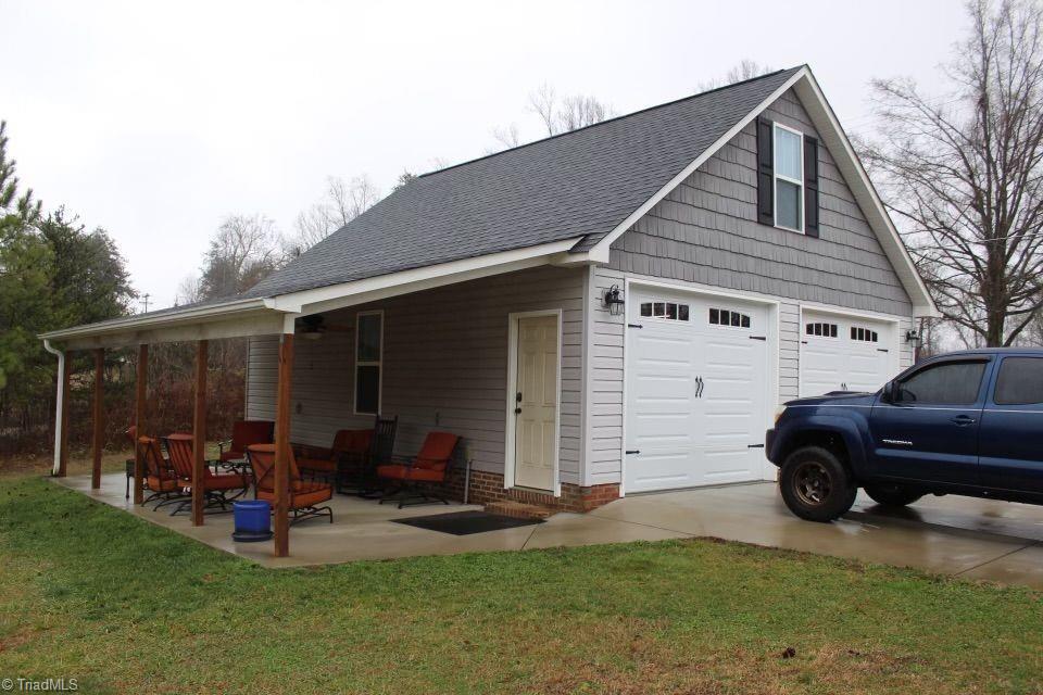 161 Lemons Road Stokesdale, NC 27357 - Photo 4 of 35 Gallery Image 4