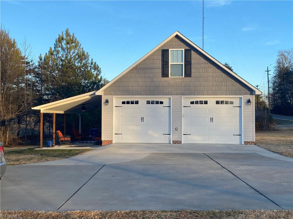 161 Lemons Road Stokesdale, NC 27357 - Photo 10 of 35 Gallery Image 10