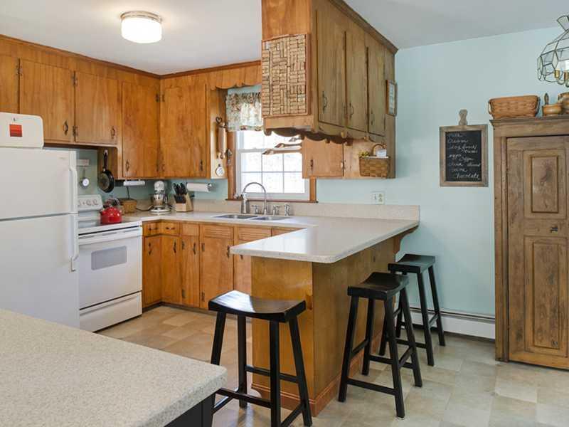 Kitchen. Kitchend with large island...