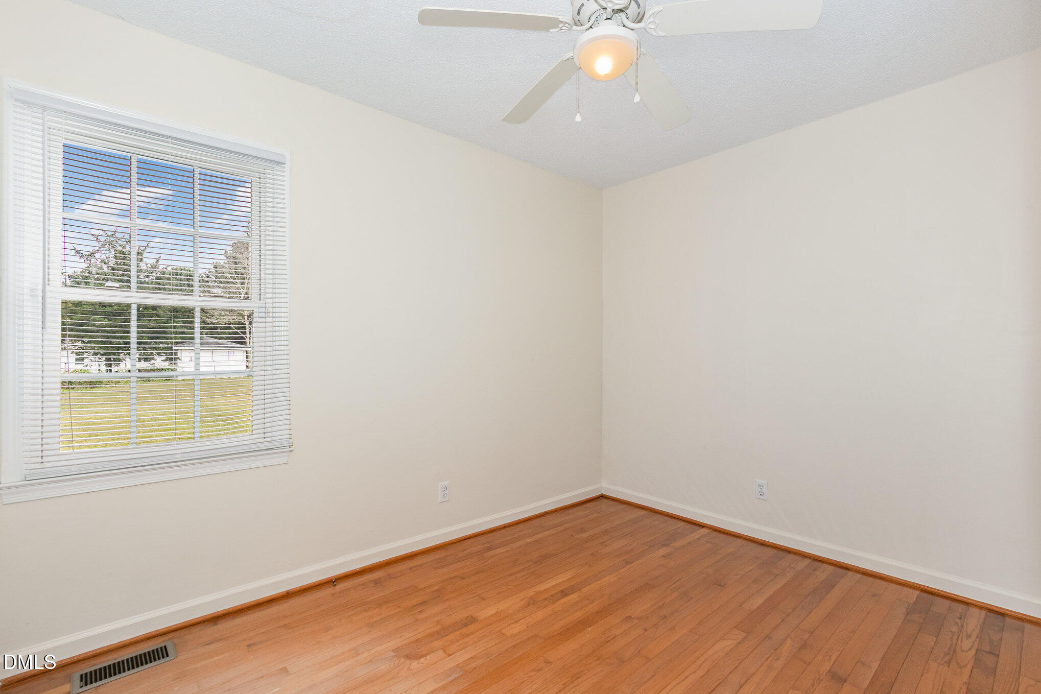 870 Abbott Road Henderson, NC 27537 - Photo 28 of 30 023_img_8756-edit_353