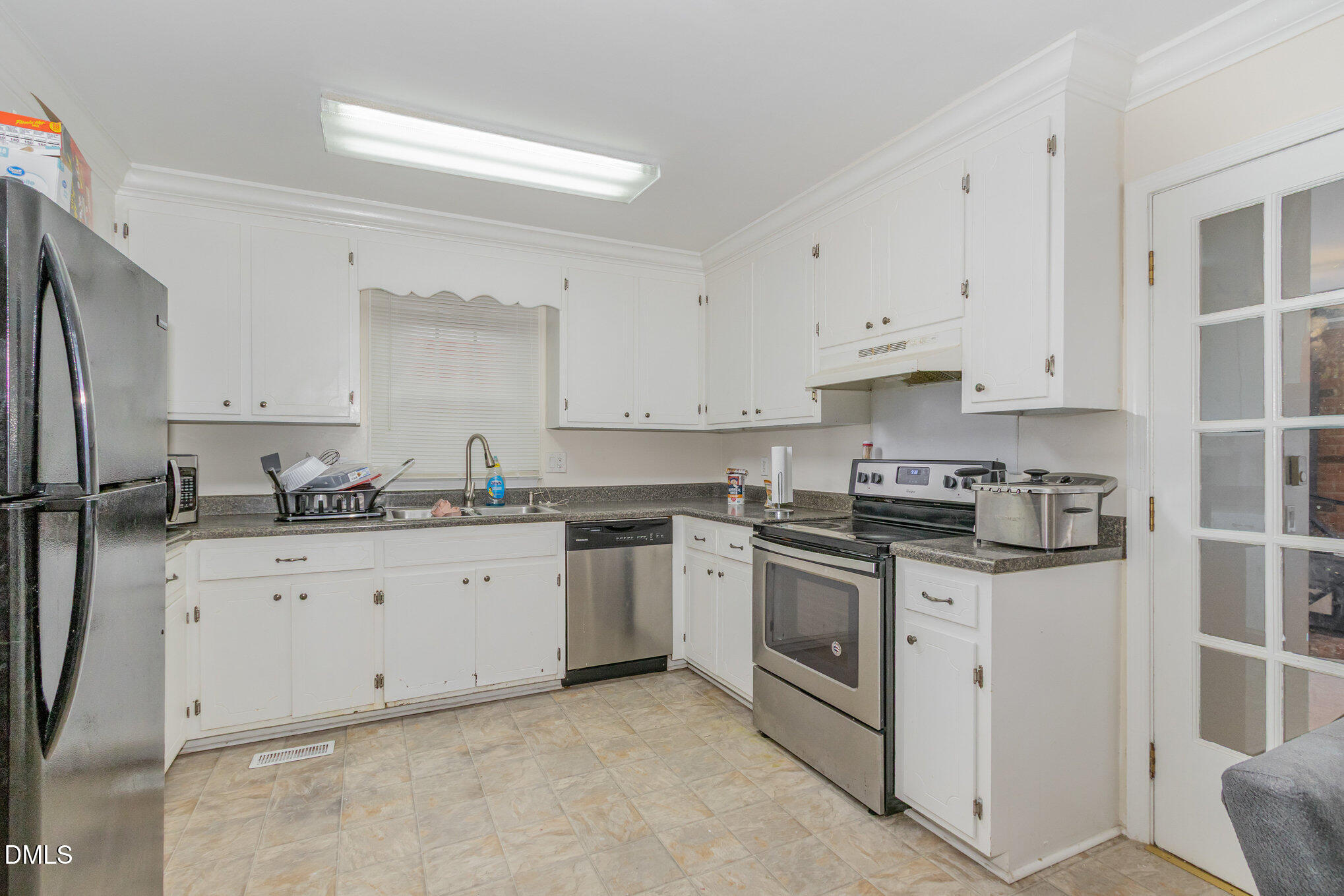 870 Abbott Road Henderson, NC 27537 - Photo 7 of 30 014_img_8794-edit_554