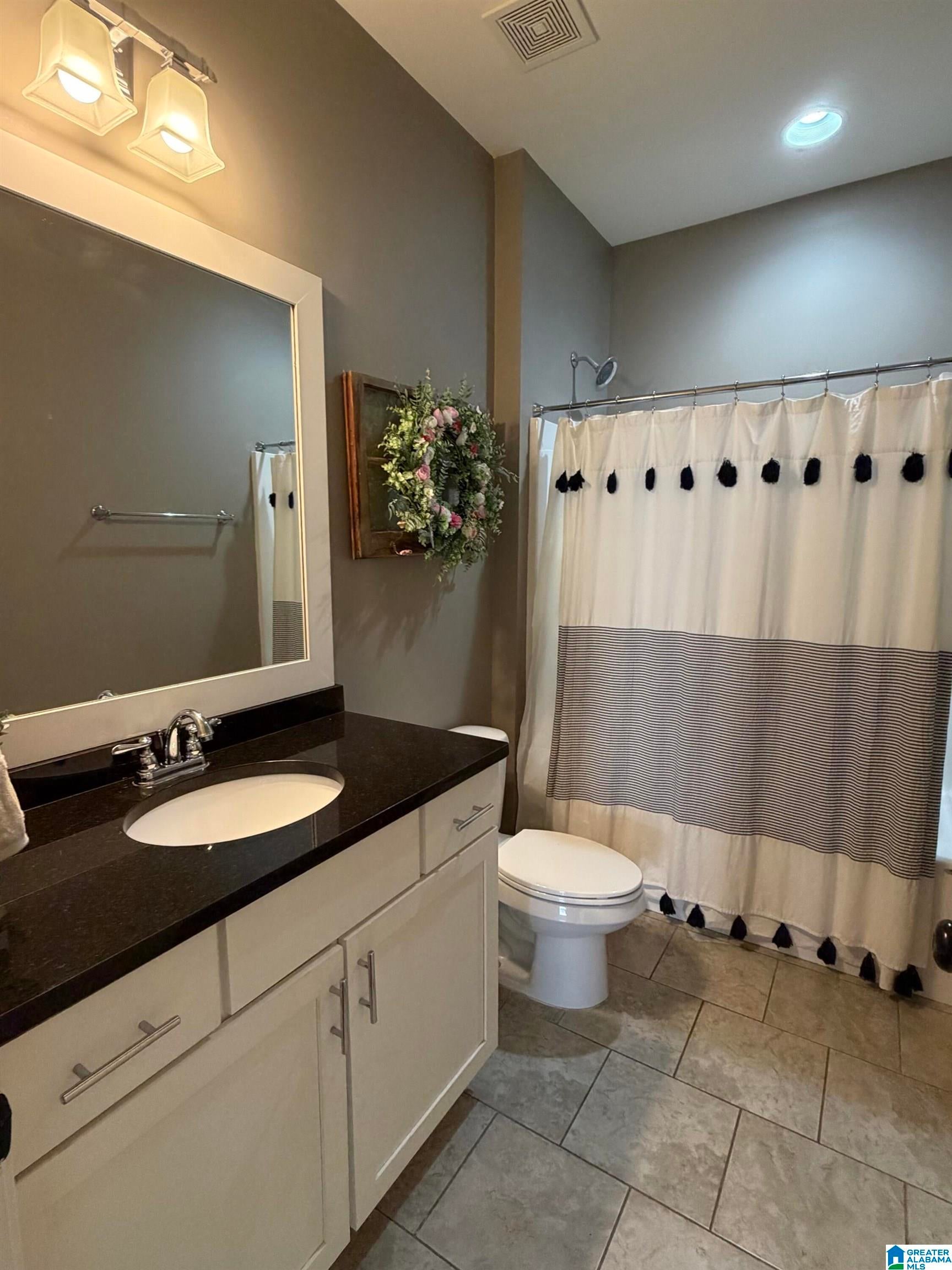 2496 Montauk Road Hoover, AL 35226 - Photo 5 of 26 Gallery Image 5