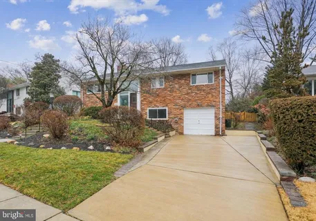 $1,079,000 | 6017 Cheshire Drive, Bethesda, MD 20814