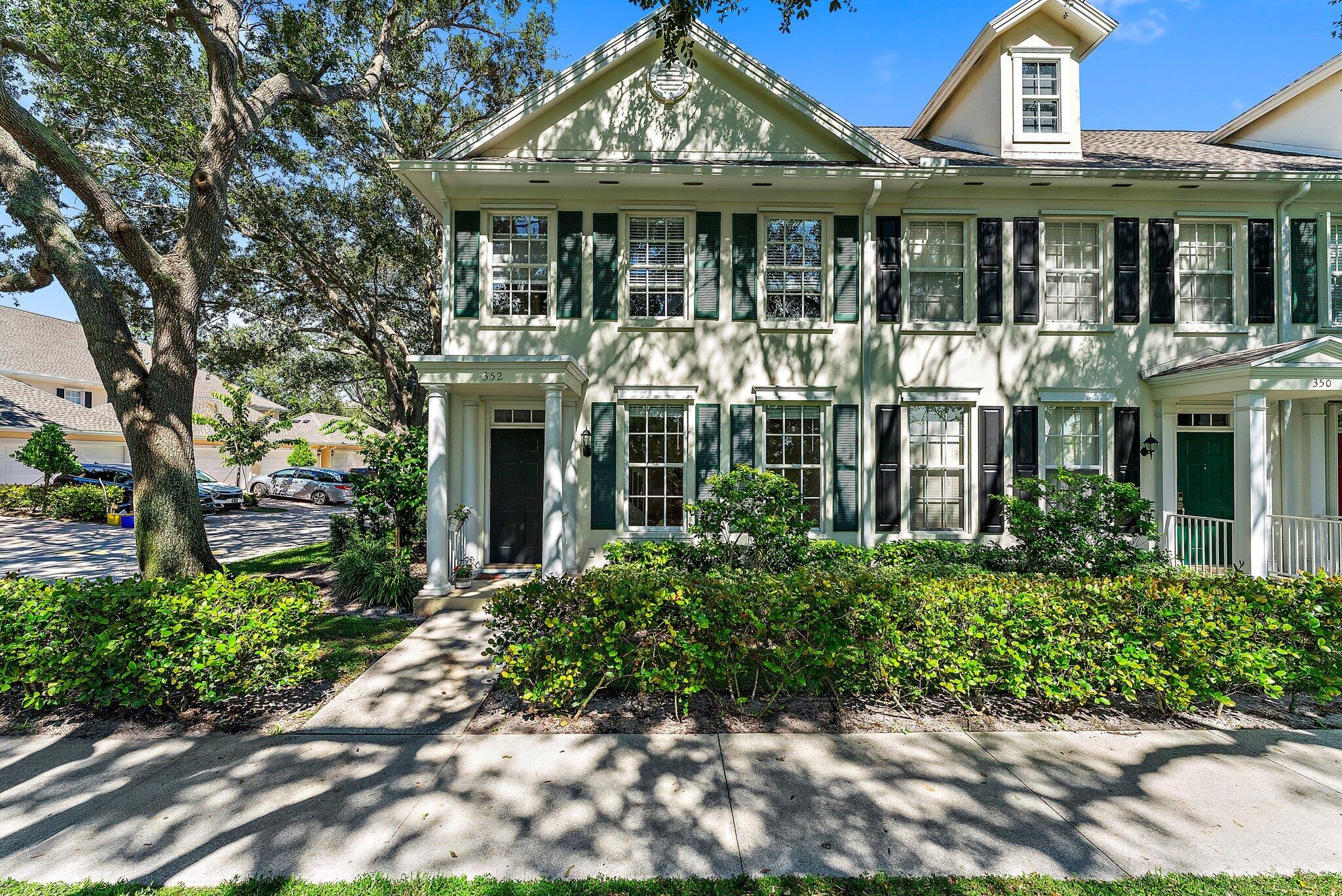 352 Legare Court Jupiter, FL 33458 - Photo 2 of 49 352 Legare Court