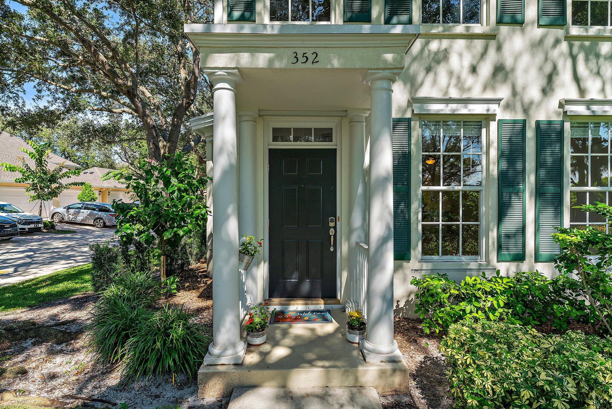 352 Legare Court Jupiter, FL 33458 - Photo 3 of 49 Entrance