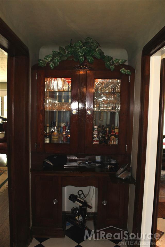758 Barrington Road Grosse Pointe Park, MI 48230 - Photo 14 of 30