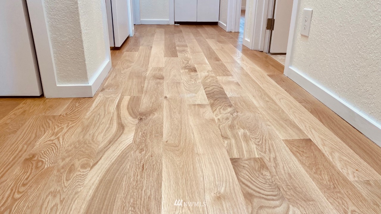 8418 240th Street Southwest, Unit A303 Edmonds, WA 98026 - Photo 18 of 23