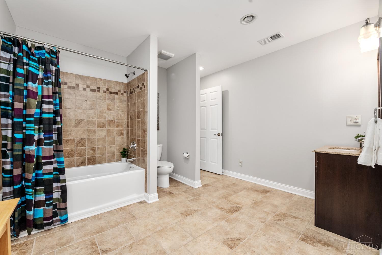 6553 Cooper Road Montgomery, OH 45242 - Photo 25 of 47