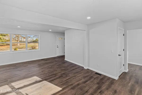 $335,000 | 1019 Green Acres Drive, Jefferson City, TN 37760