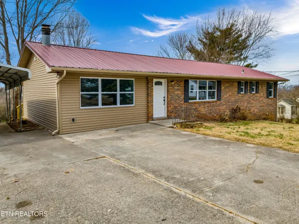 $335,000 | 1019 Green Acres Drive, Jefferson City, TN 37760