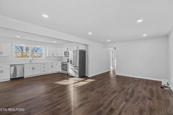 $335,000 | 1019 Green Acres Drive, Jefferson City, TN 37760